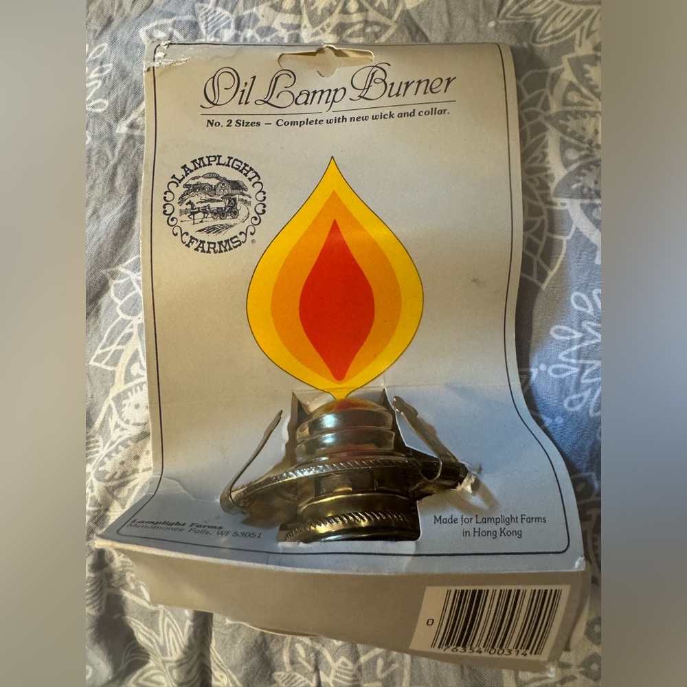 Vintage Oil Lamp Burner replacement. No. 2 size- complete with new wick & collar